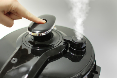 Tefal CY505E40 one button steam release